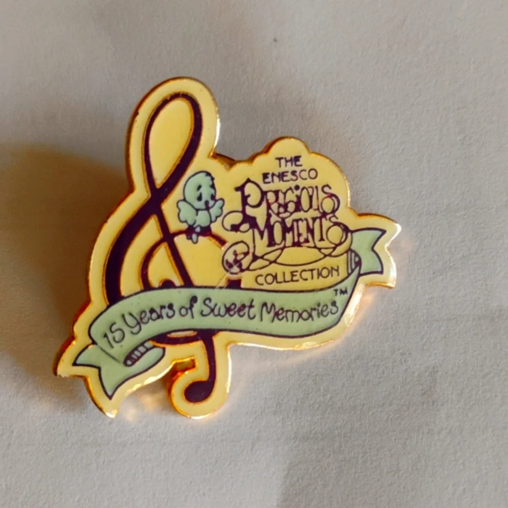 🩷 GUARDIAN ANGEL BREAST cancer Awareness Collectible Pinback